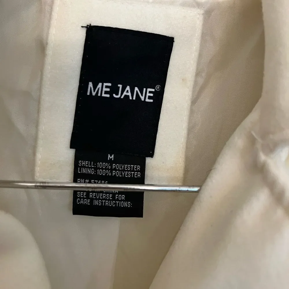 Me Jane Women’s White lightweight fall/winter coat. Size Medium.